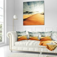 Designart deșertul Sahara și cerul înnorat - pernă de aruncare imprimată peisaj-18x18